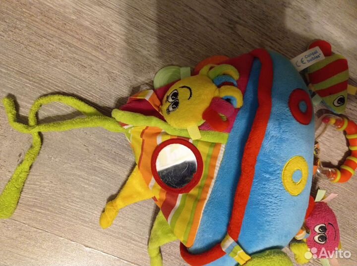 Игрушки в кроватку