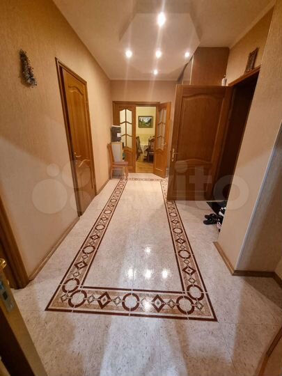 2-к. квартира, 98 м², 3/6 эт.