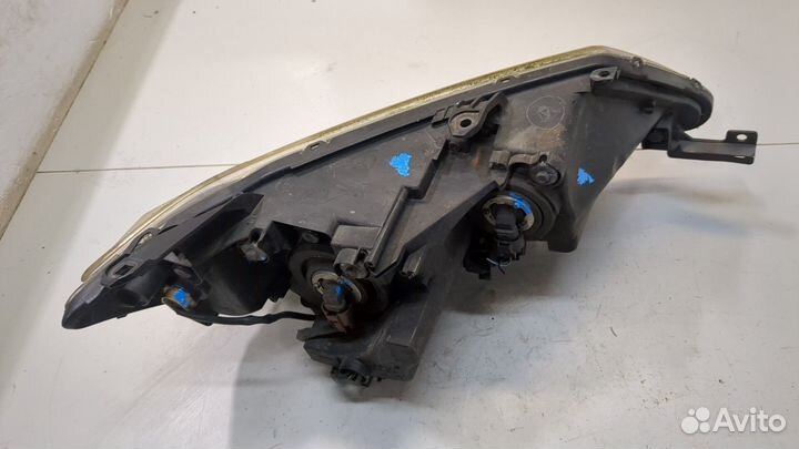 Фара (передняя) Mitsubishi Outlander XL, 2009