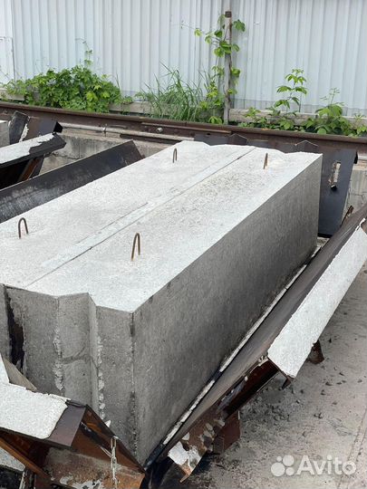 Фундаментный блок с доставкой