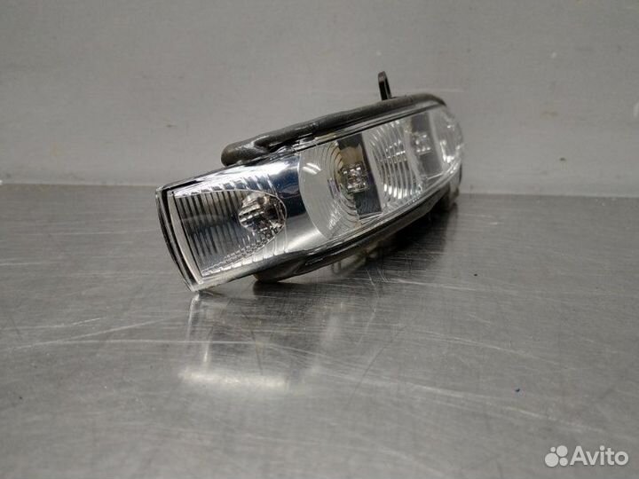 Повторитель в зеркало передний правый