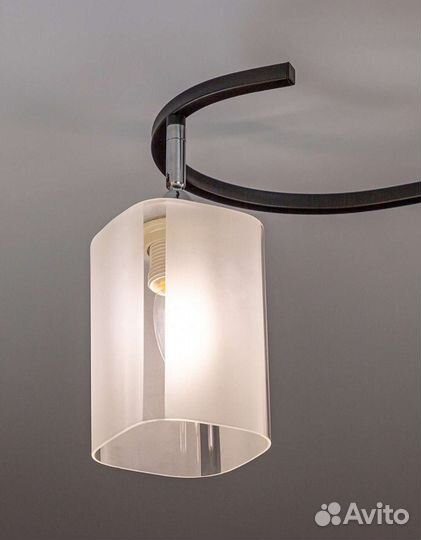 Люстра новая в упаковке