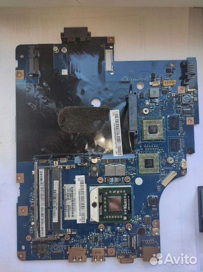 Ноутбук Lenovo G565 в разборе