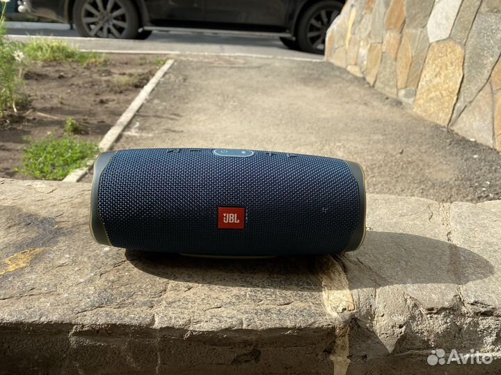 Колонка jbl charge 4