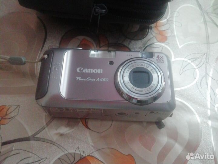 Компактный фотоаппарат canon