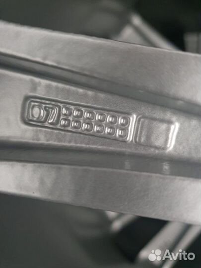 Диски R18 Lexus Toyota