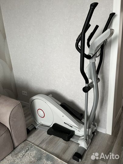 Эллиптичecкий тpенaжер Кеttler vitо M