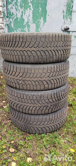 Bridgestone Blizzak Ice 225/45 R19
