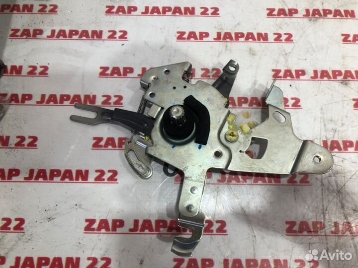 Механизм сдвижной двери задний левый Toyota Town