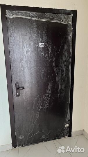 Дверь входная металлическая