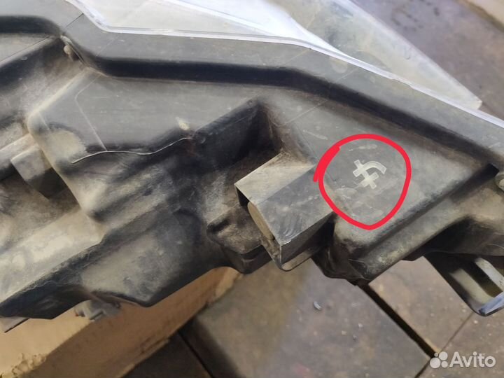 Фары передние оригинал LED AFS Мазда 6 GJ