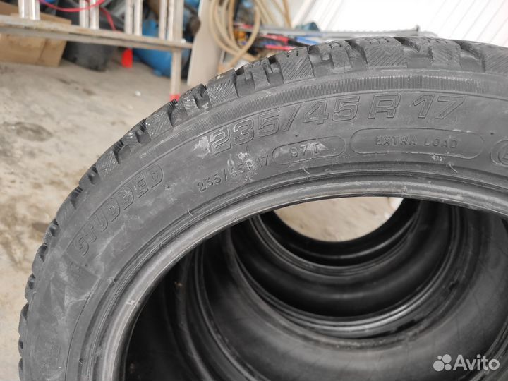 Michelin Latitude X-Ice North 3 235/45 R17 97T