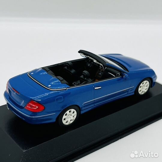 Mercedes-Benz CLK Cabrio A209 Minichamps 1:43