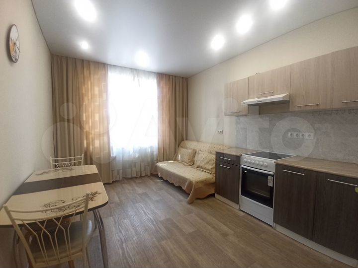 2-к. квартира, 61 м², 3/17 эт.