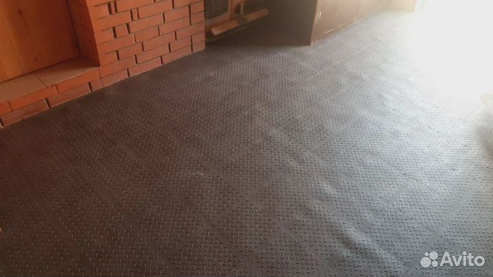 Напольная модульная плитка пвх