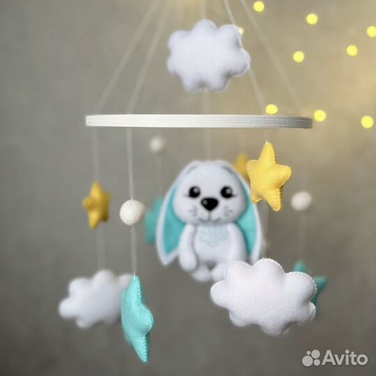 Музыкальный мобиль «Год зайчика»