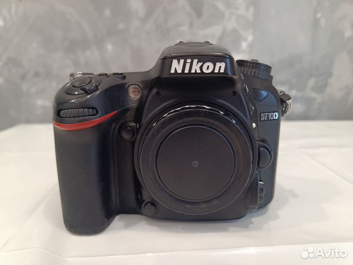 Зеркальный фотоаппарат Nikon D7100, комплект