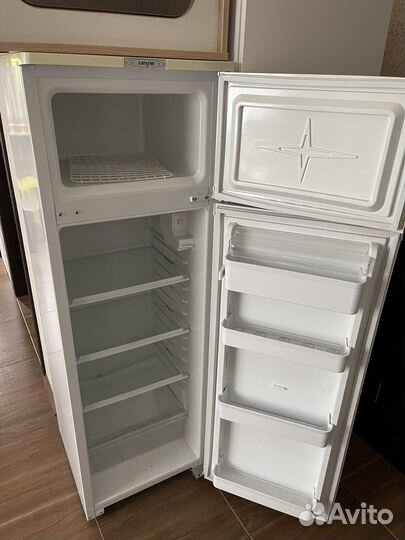 Холодильник Саратов 263