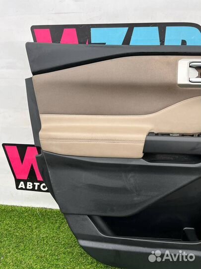 Обшивка двери передней левой Ford Explorer 6 U625