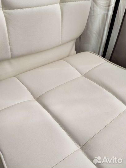 Стул для косметолога бу