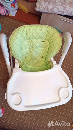 Стульчик для кормления hb William