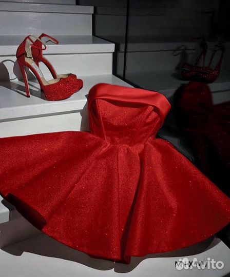 Вечернее платье