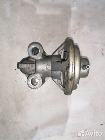 Клапан рециркуляции выхлопных газов Mitsubishi