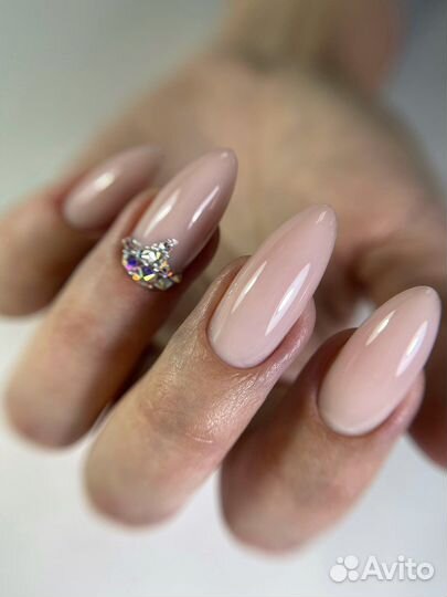 Маникюр с покрытием гель-лак / наращивание ногтей