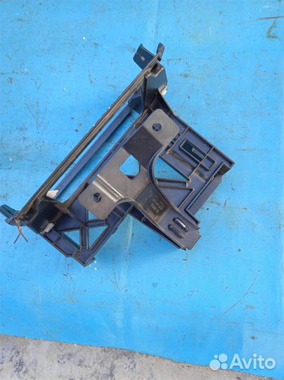 Функциональный кронштейн панели приборов BMW 3-се