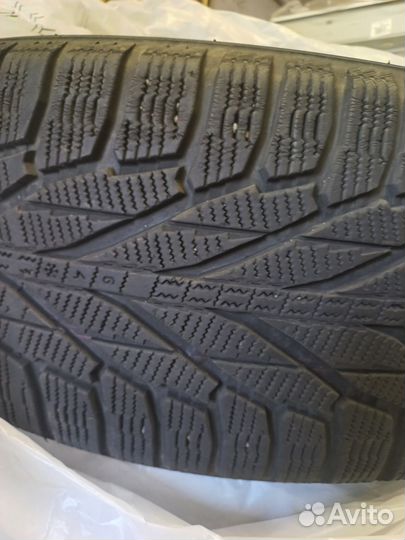 Nokian Tyres Hakkapeliitta R2 235/60 R18