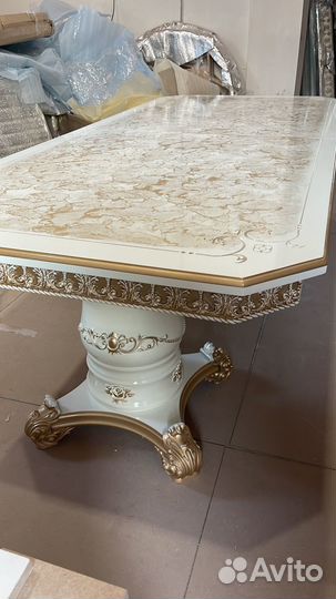 Стол большой