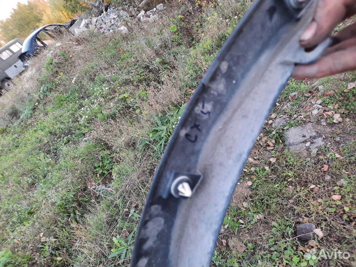 Накладка двери багажника renault kaptur рено коптэ