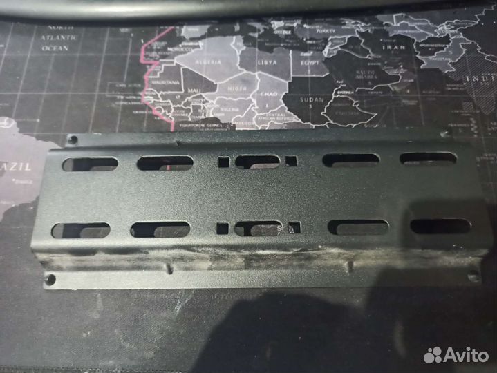 Кронштейн на стену vesa 200*200