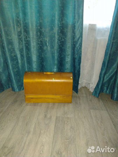 Швейная машина Singer