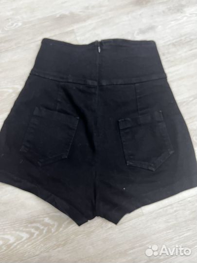 Джинсовые шорты