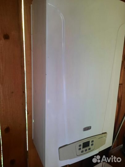 Газовый котел настенный двухконтурный рабочий