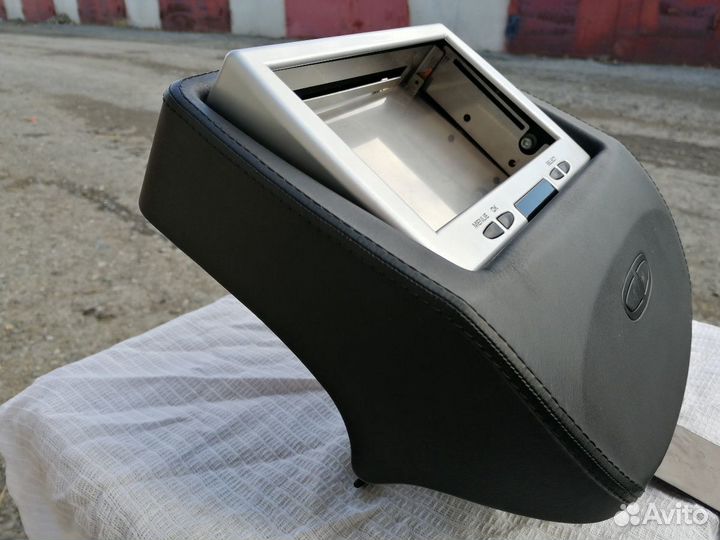 Корпус монитора на подголовник