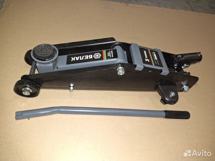 Домкрат подкатной 3 тонны