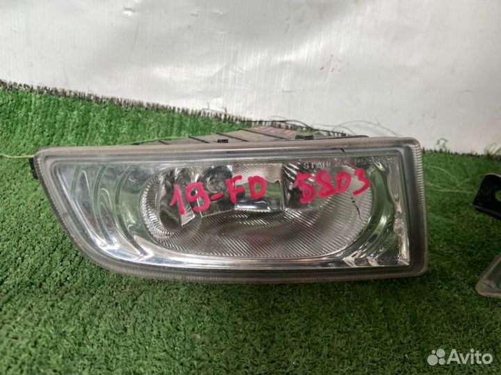 Туманка Honda Civic 4D