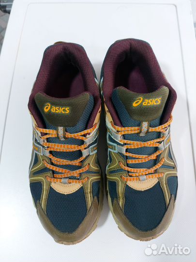 Кроссовки женские