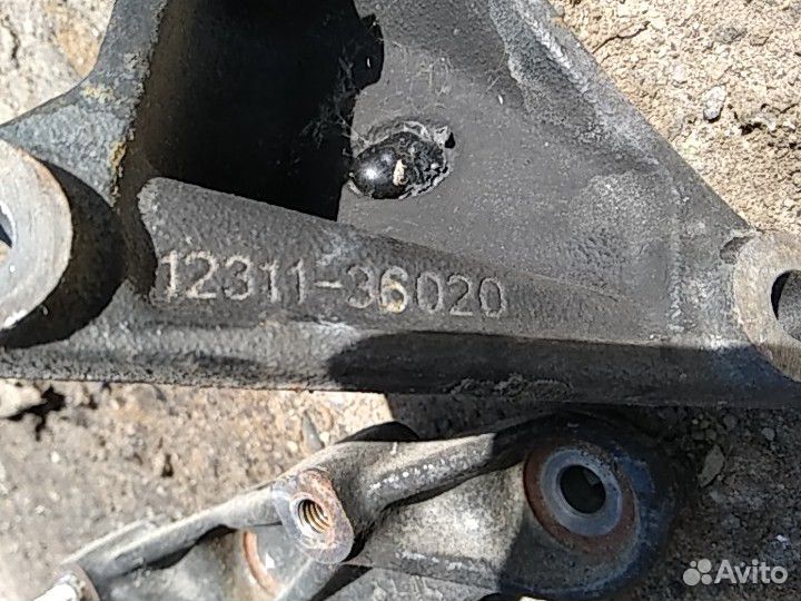 Кронштейны двигателя Toyota Camry 2.5 AT