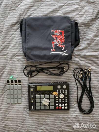 Akai MPC 1000 BK-N