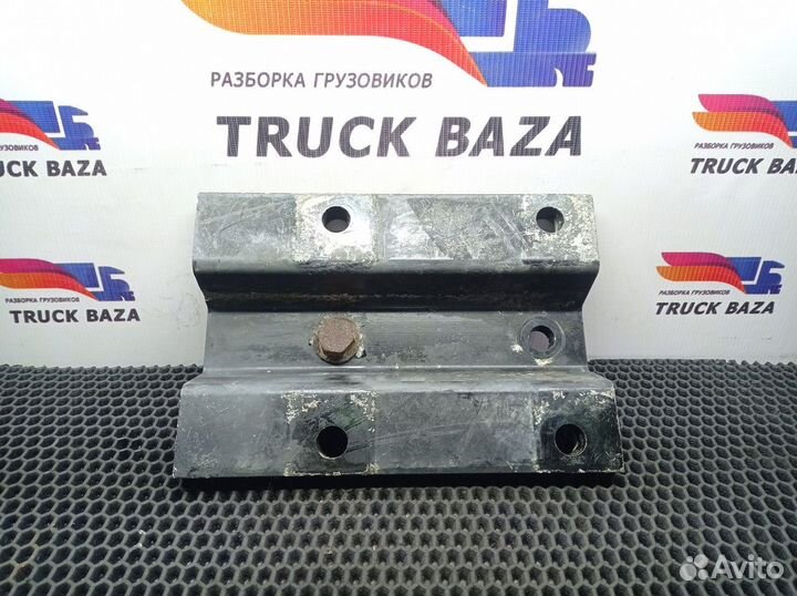 1433369 Проставка кронштейна топливного бака