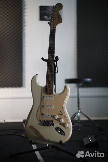 Электрогитара Fender squier stratocaster