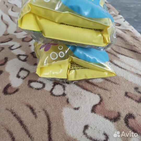 Нарукавники для плавания