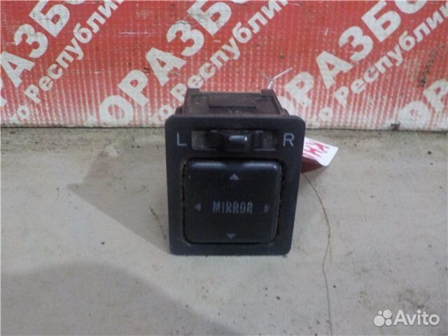 Кнопка управления зеркалами Toyota Corolla EE90 5E