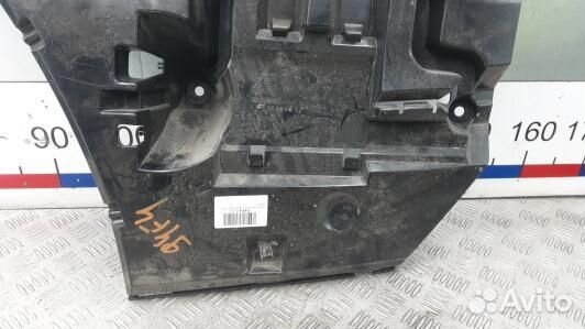 Крепление бампера заднее BMW 5 F10/F11 (94F04HN02)