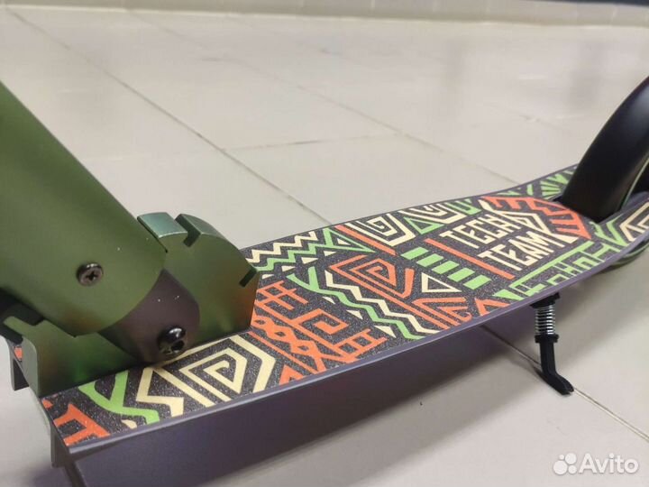 Самокат раскладной 180R Comfort коричнево/зеленый