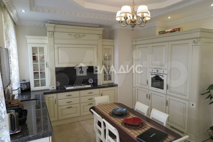 4-к. квартира, 320 м², 7/8 эт.