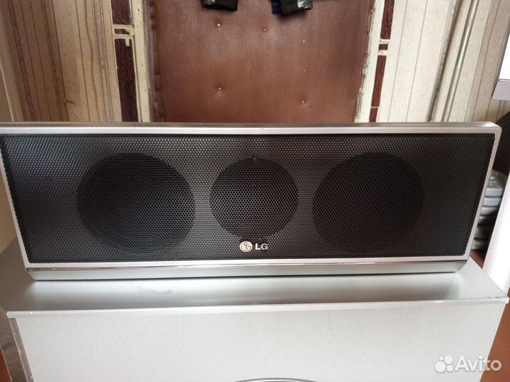 Домашний кинотеатр с караоке LG XH-T5022